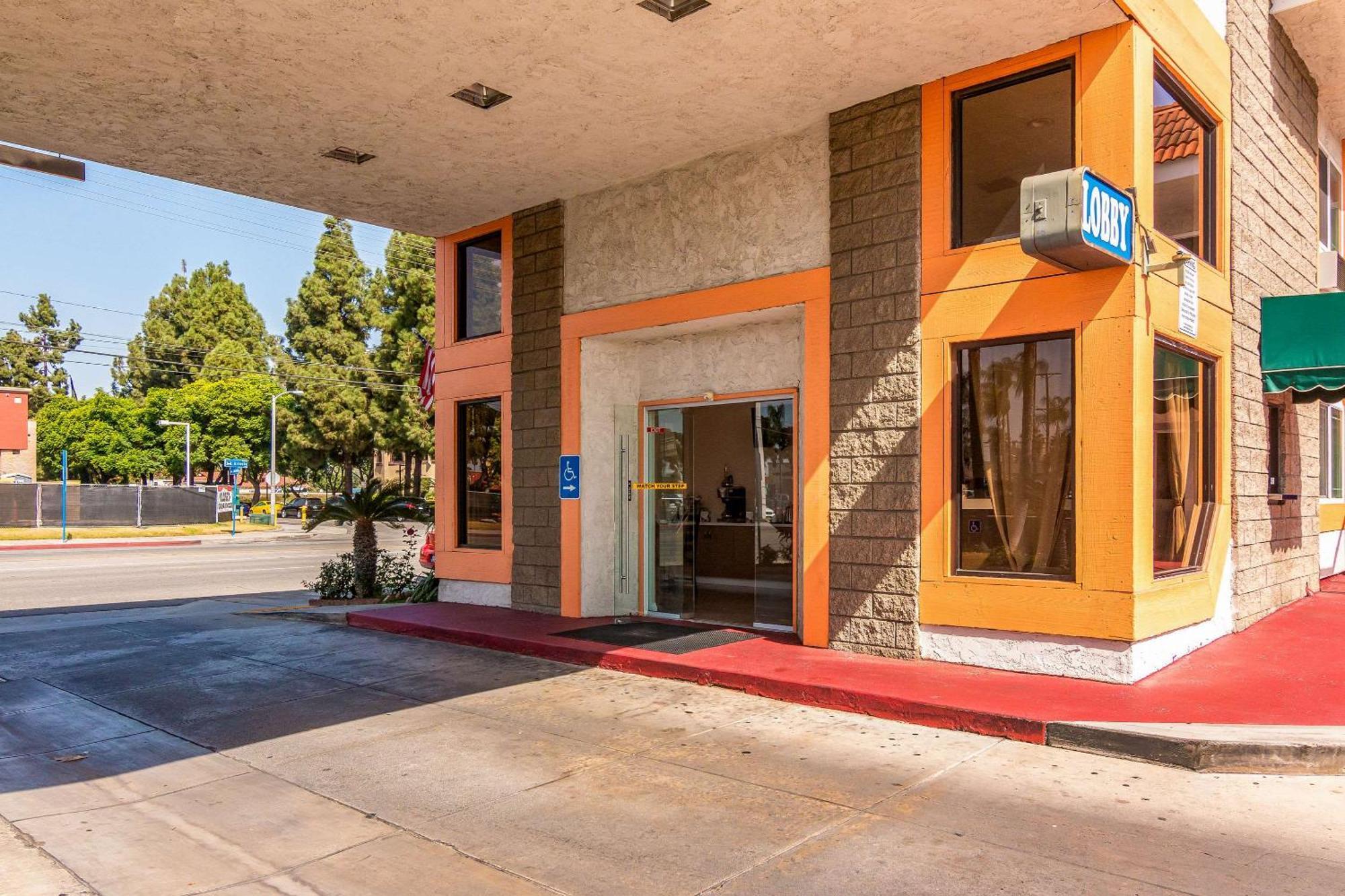 Rodeway Inn Artesia Cerritos מראה חיצוני תמונה