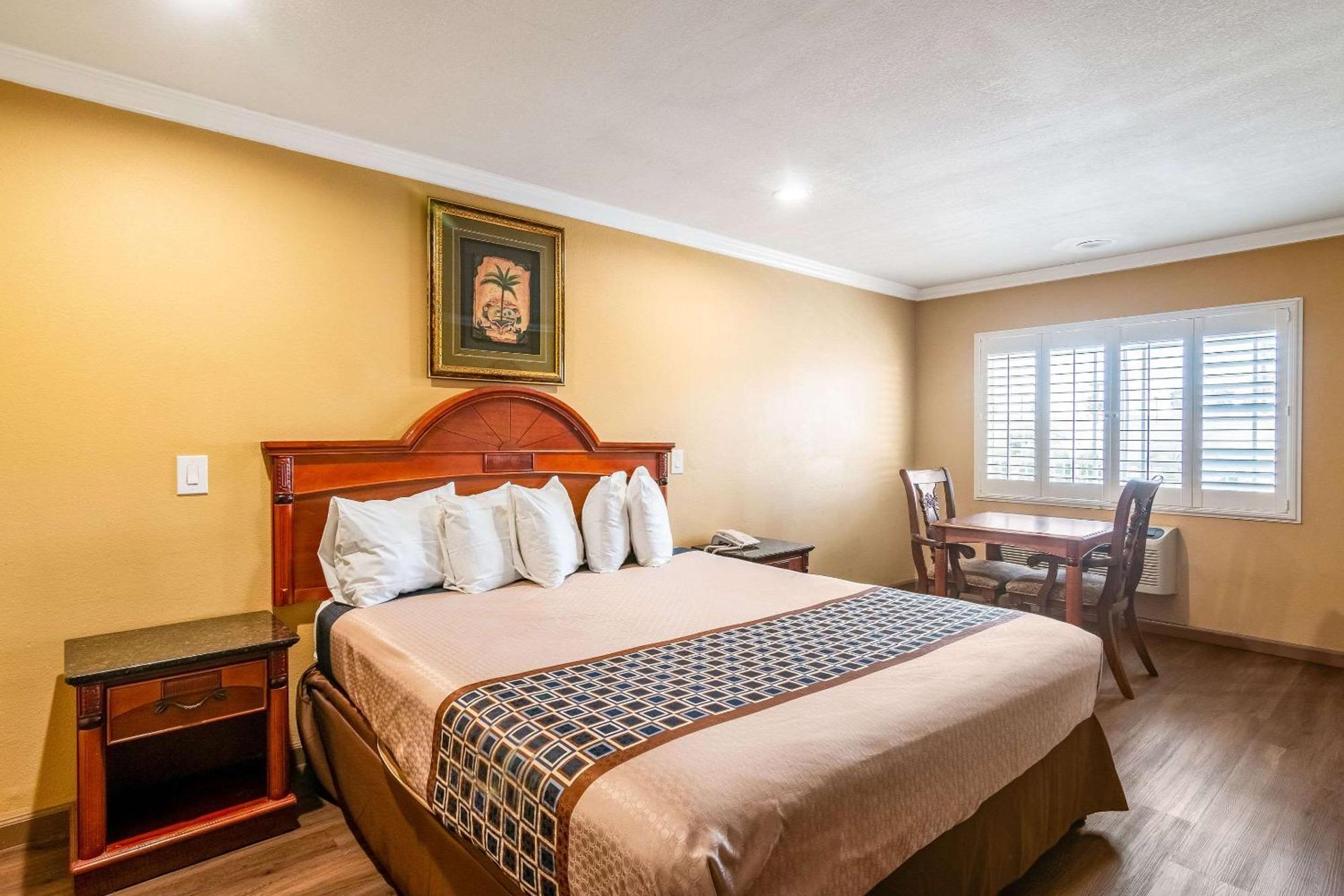 Rodeway Inn Artesia Cerritos מראה חיצוני תמונה