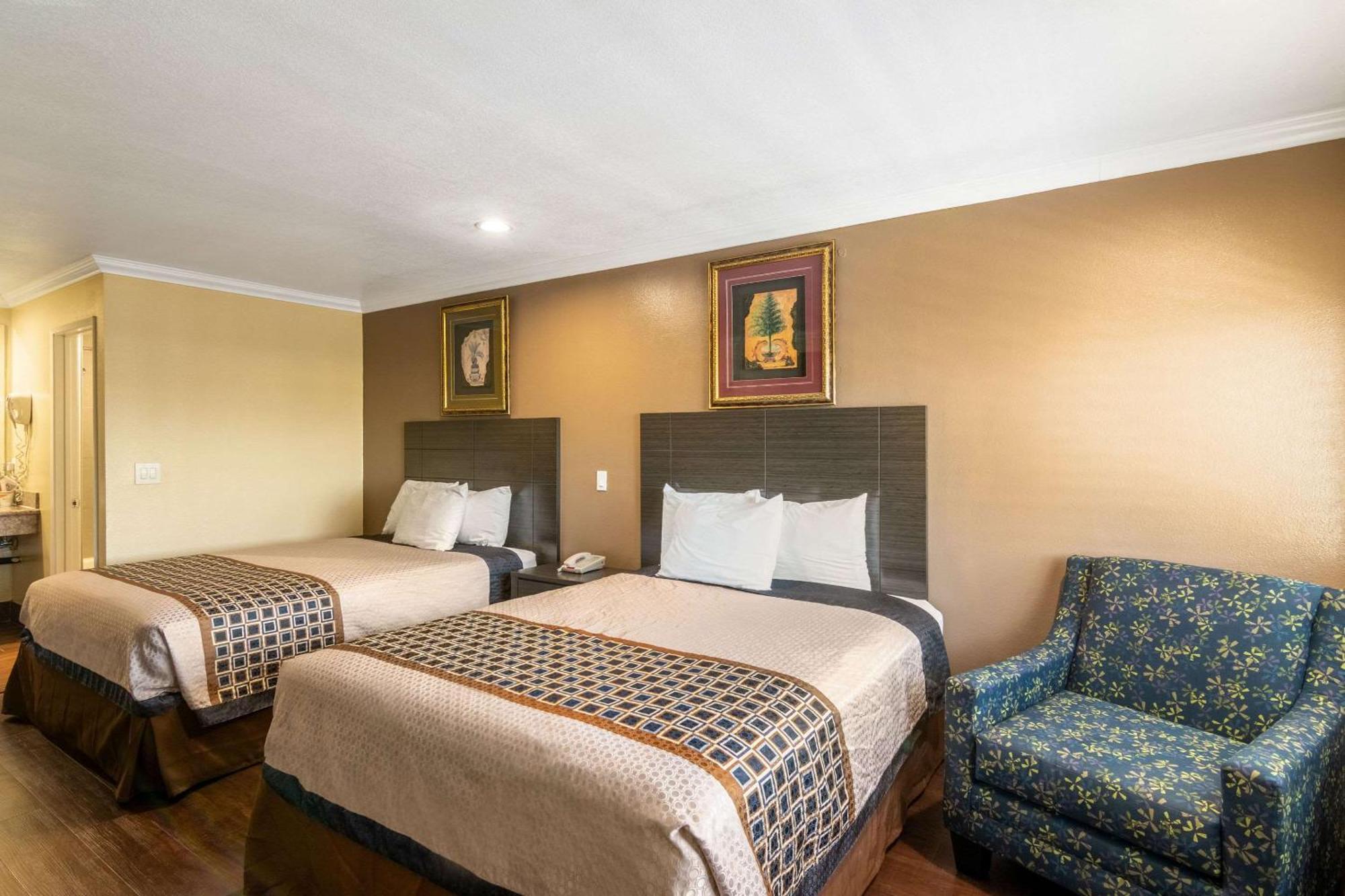 Rodeway Inn Artesia Cerritos מראה חיצוני תמונה