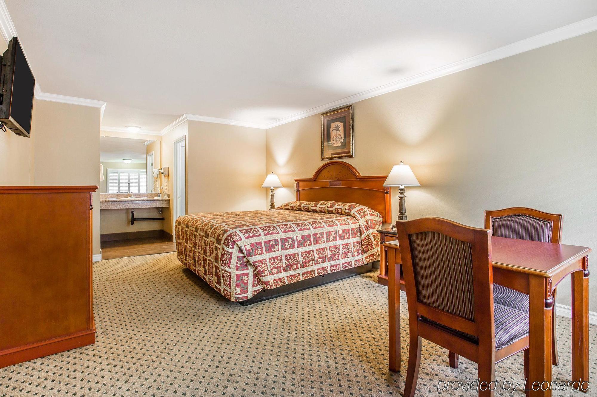 Rodeway Inn Artesia Cerritos מראה חיצוני תמונה