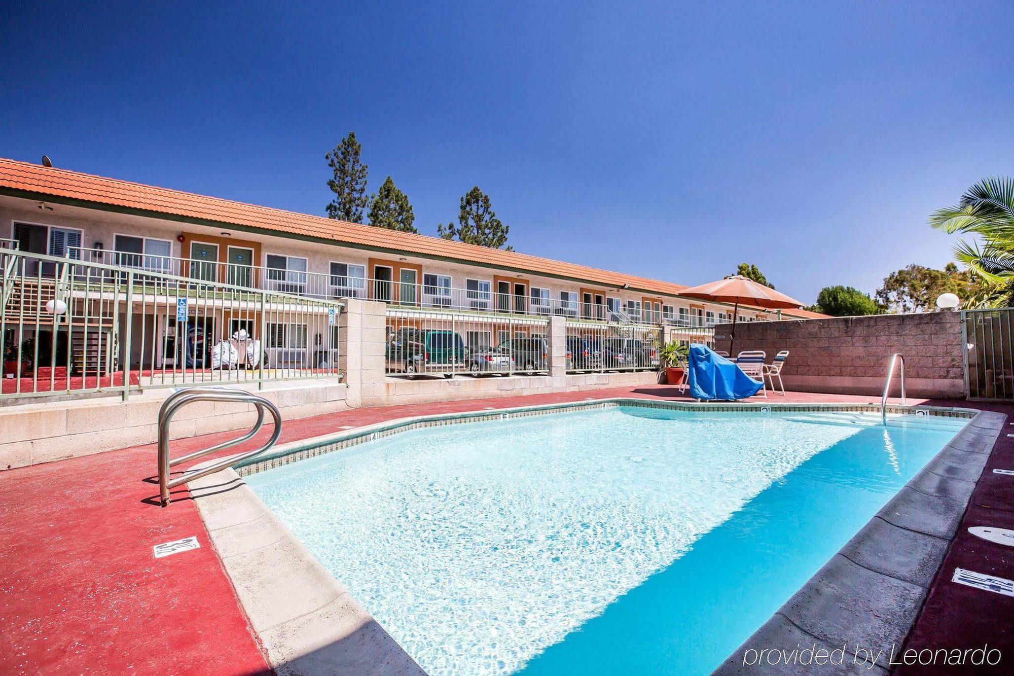 Rodeway Inn Artesia Cerritos מראה חיצוני תמונה